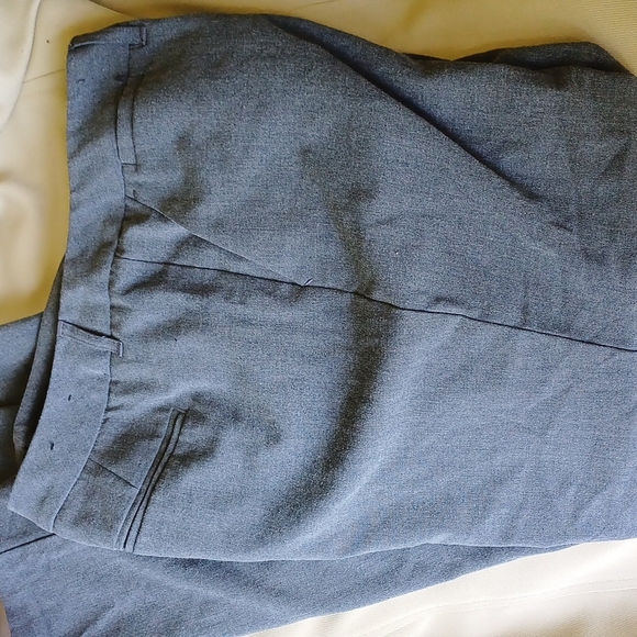 Daisy Fuentes Charcoal gray comfy work pants, 16W - Picture 5 of 5